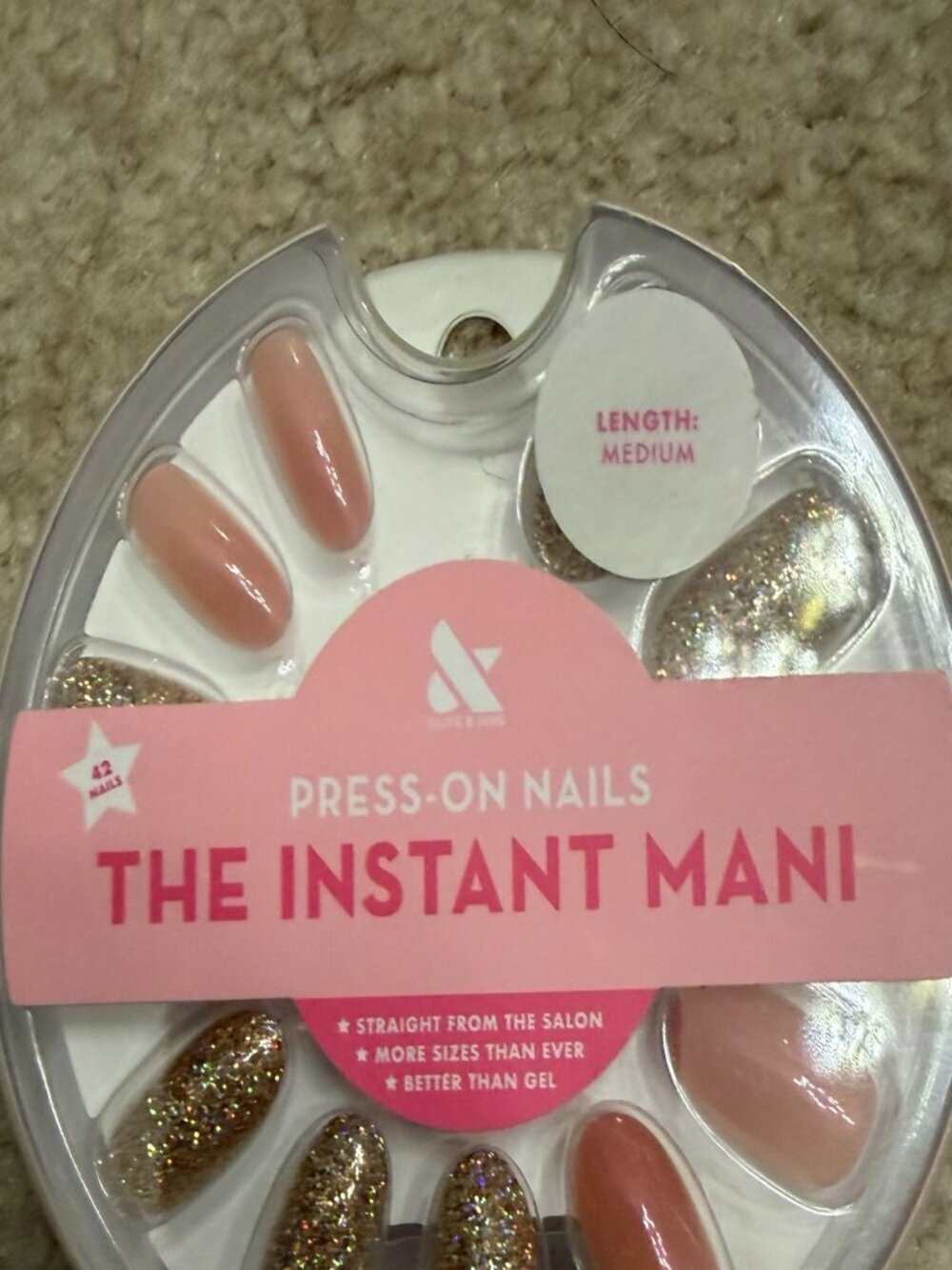 NIB Olive & June Instant Mani Press-On Nails Pink & Gold Glitter Medium